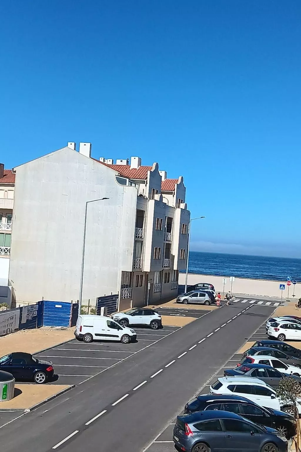 Fluss Meer Sonne am Costa Nova Strand-Buiten