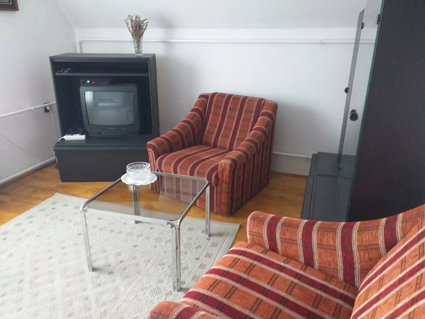 Bequem eingerichtetes Familienhaus für 8 Personen-Binnen