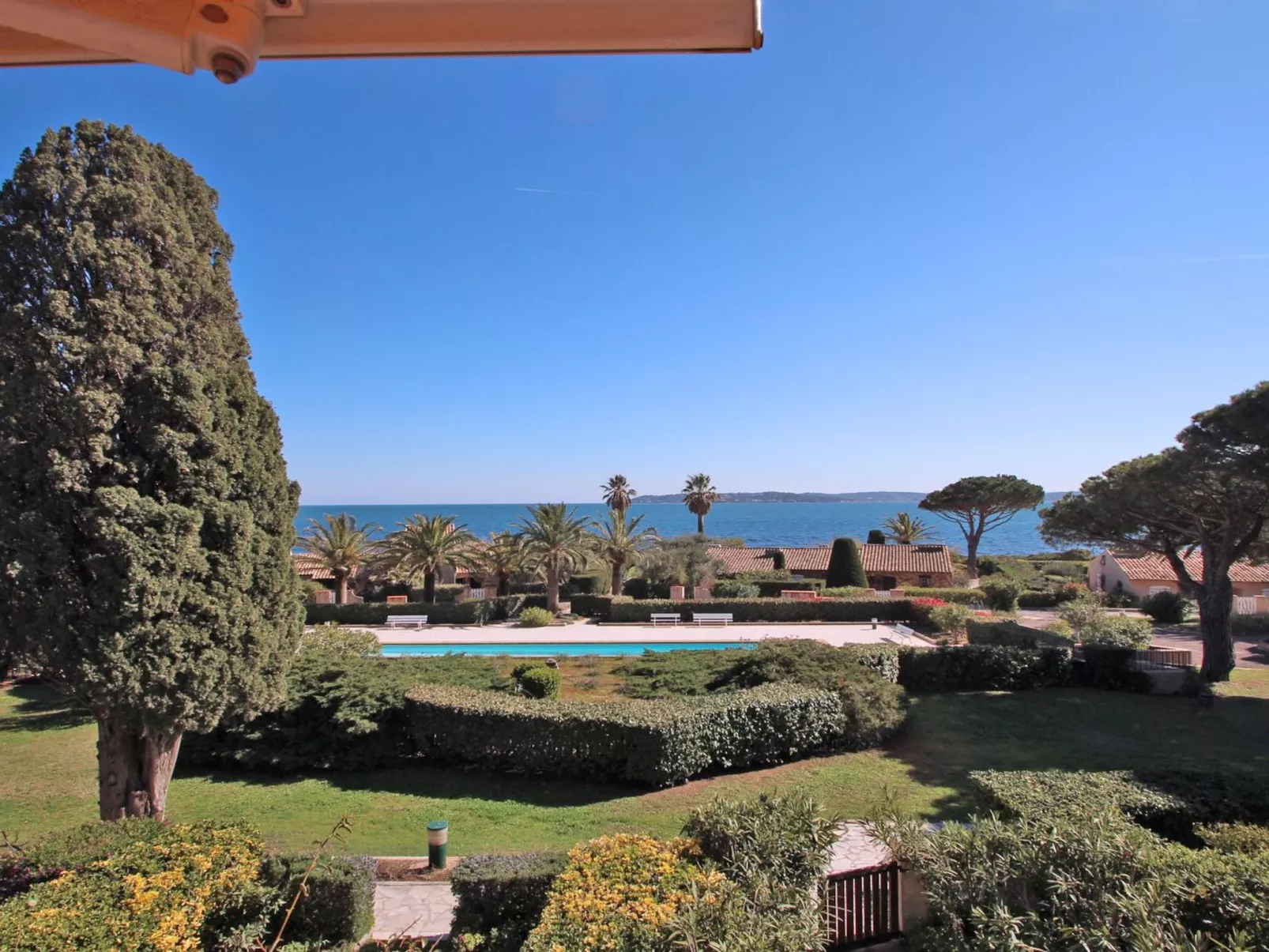 Appt T4 - 6 pers - Vue Mer - Piscine Résidence - Buiten