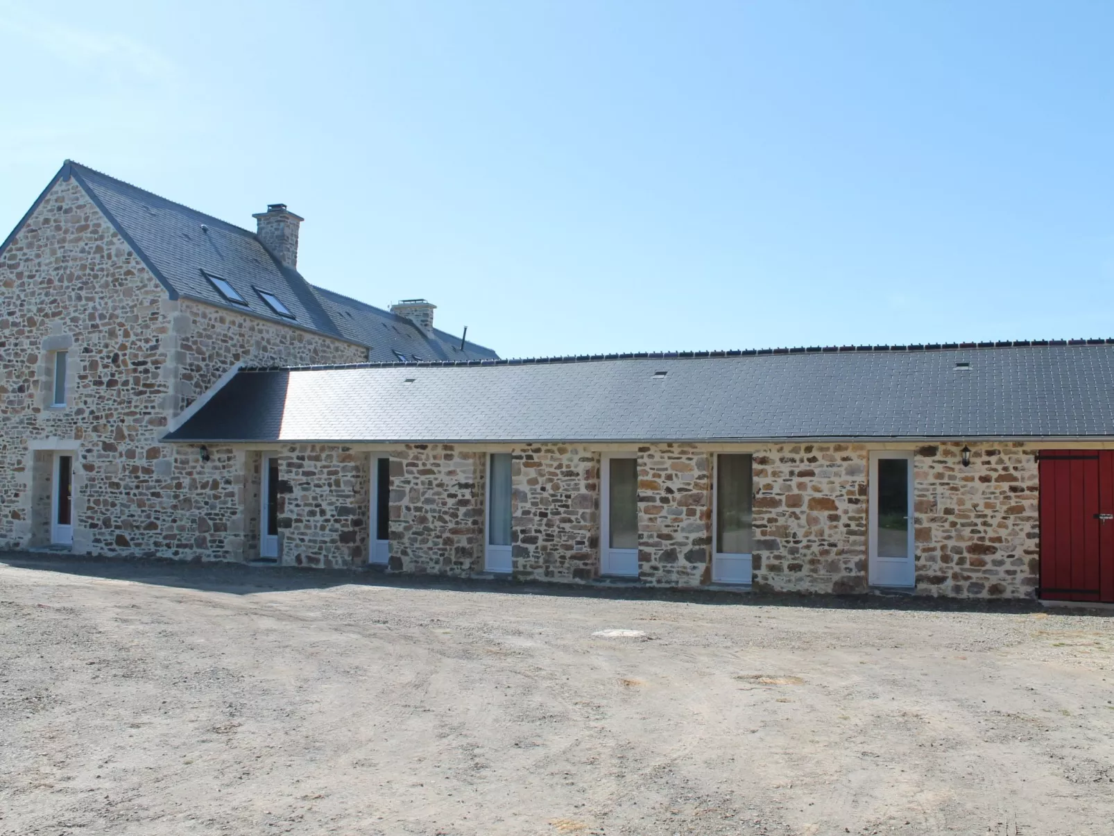 Schönes Ferienhaus in Saint Maurice en Cotentin-Buiten