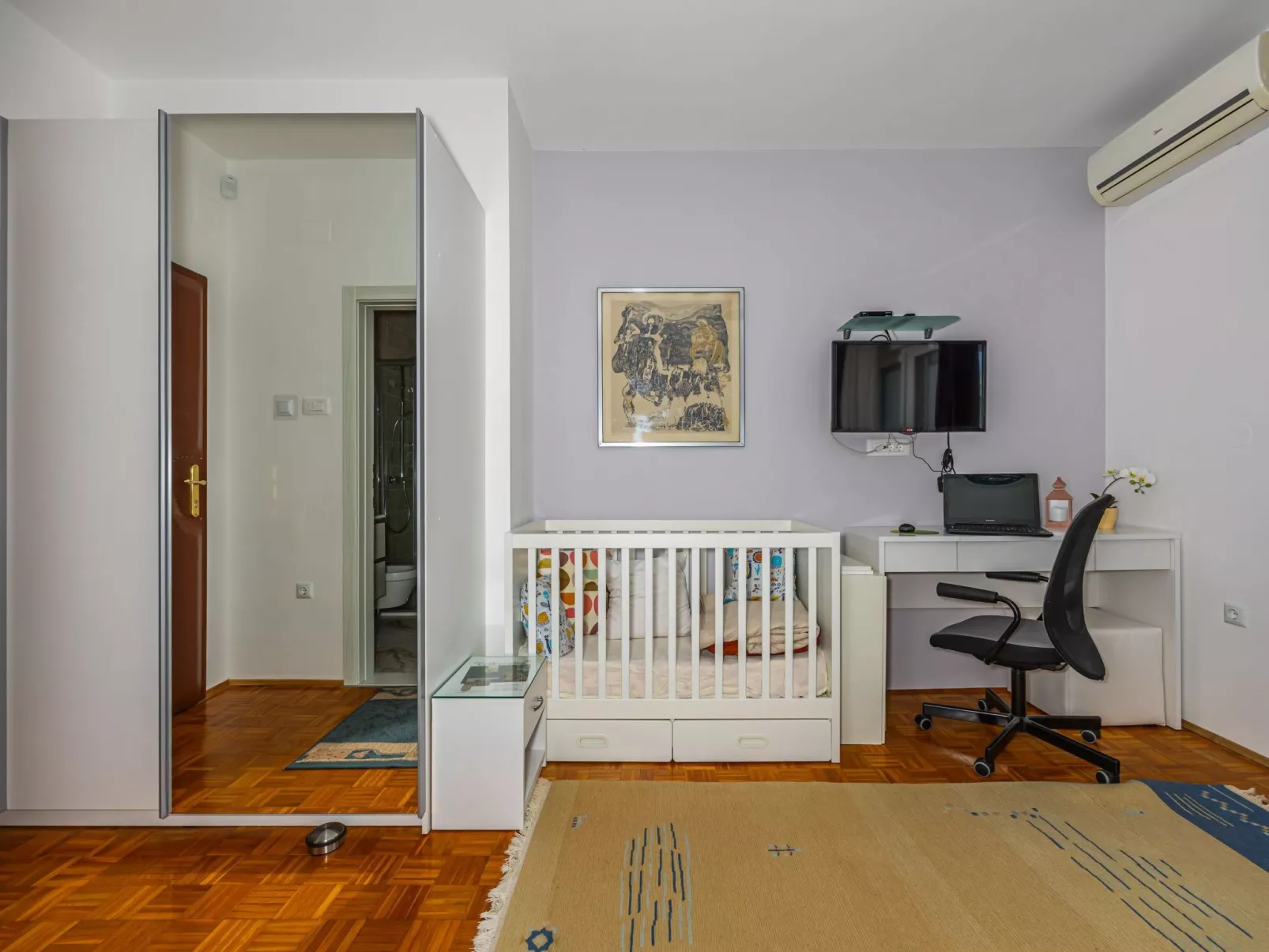 "Luxuswohnung"-Binnen