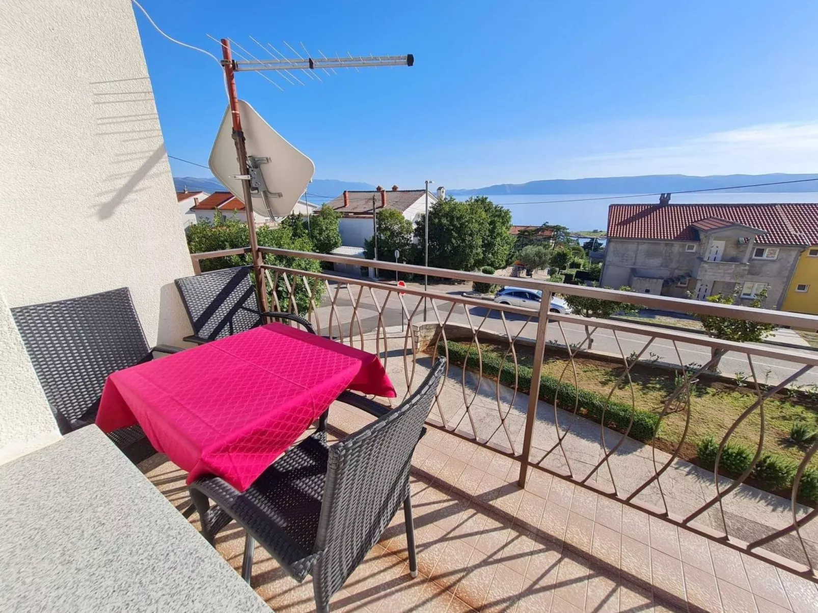 Wohnung in Novi Vinodolski mit Parkplatz, wi fi,-Buiten