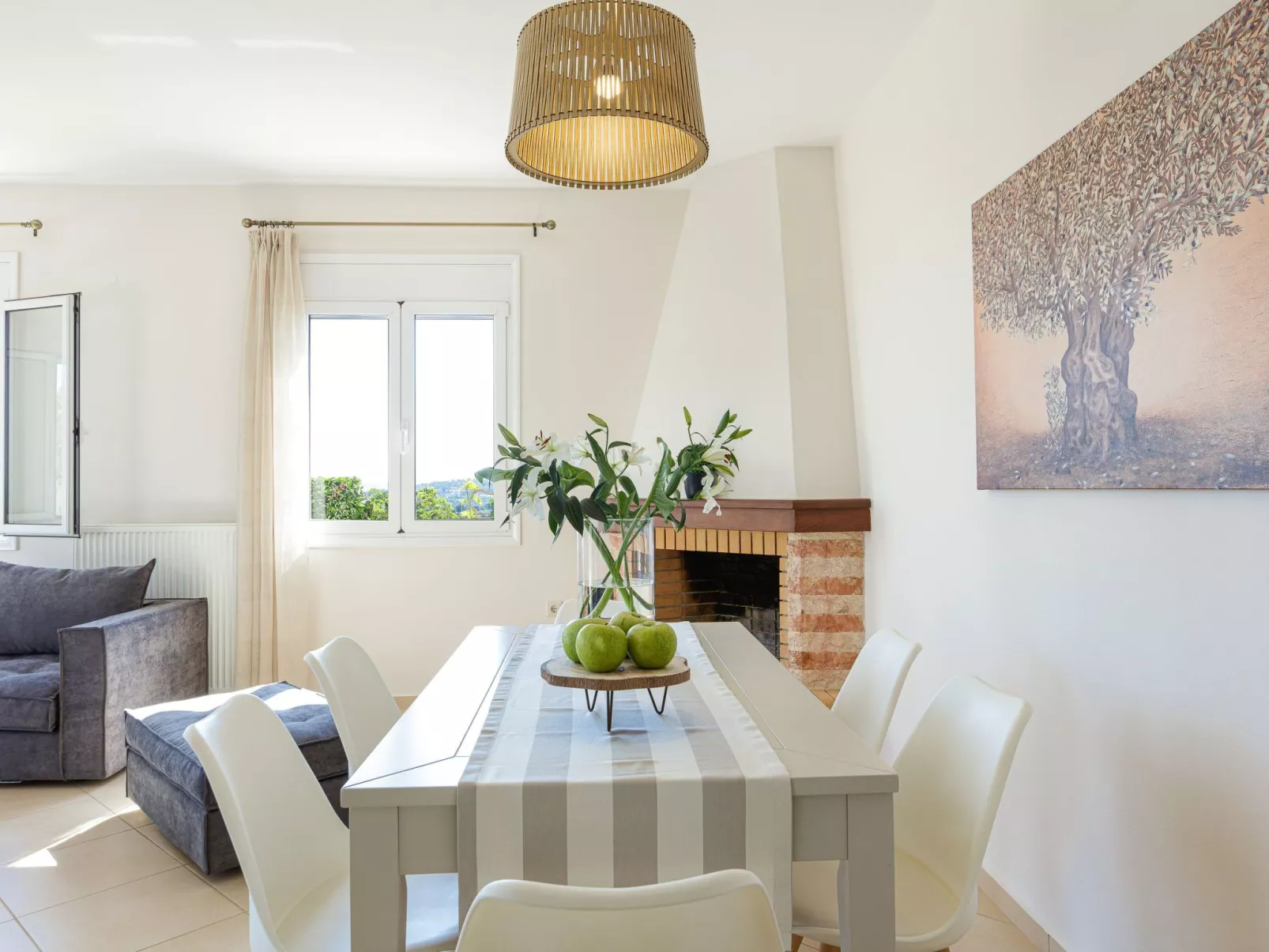 Familienfreundliche Villa mit privatem Pool und BBQ-Binnen