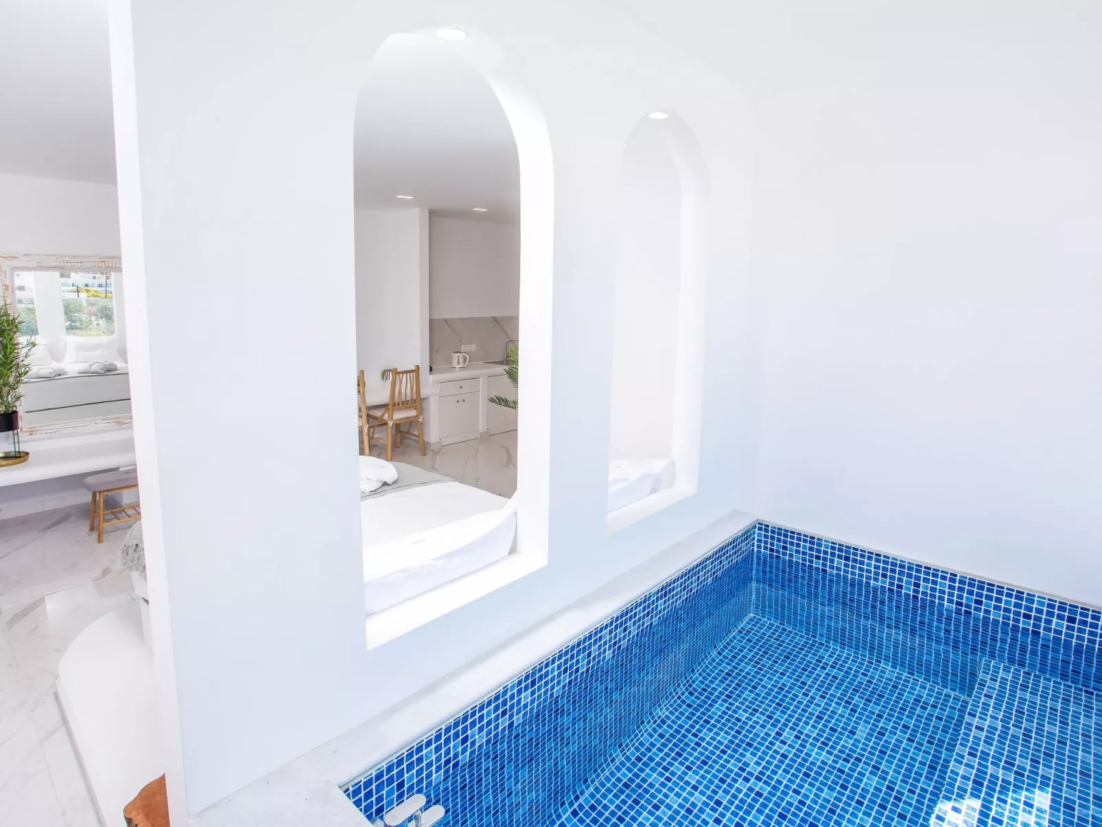 Ammos Luxury Suite - in der Nähe des Strandes von Faliraki-Binnen