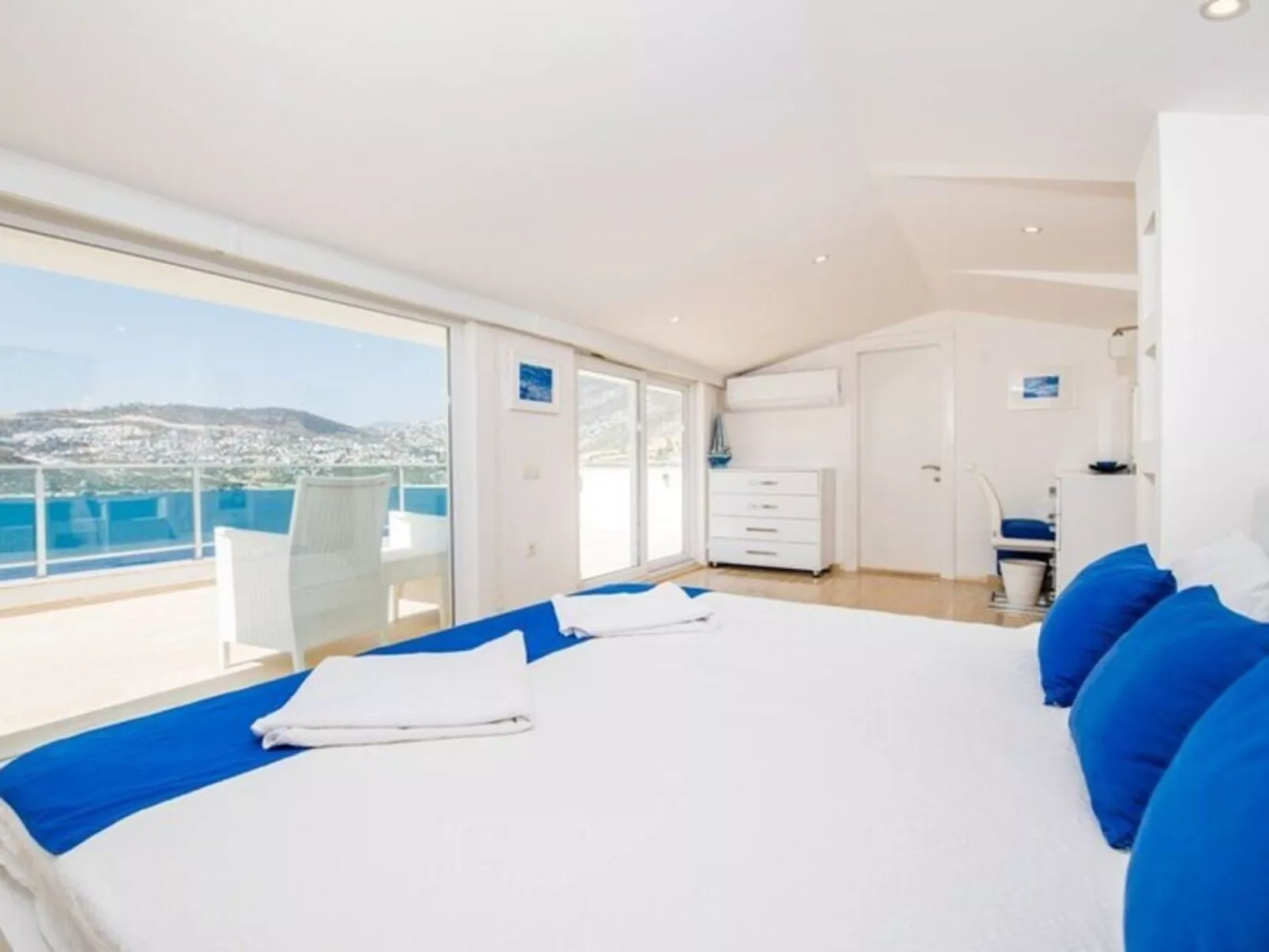 6 Personen nähe Strand-Binnen