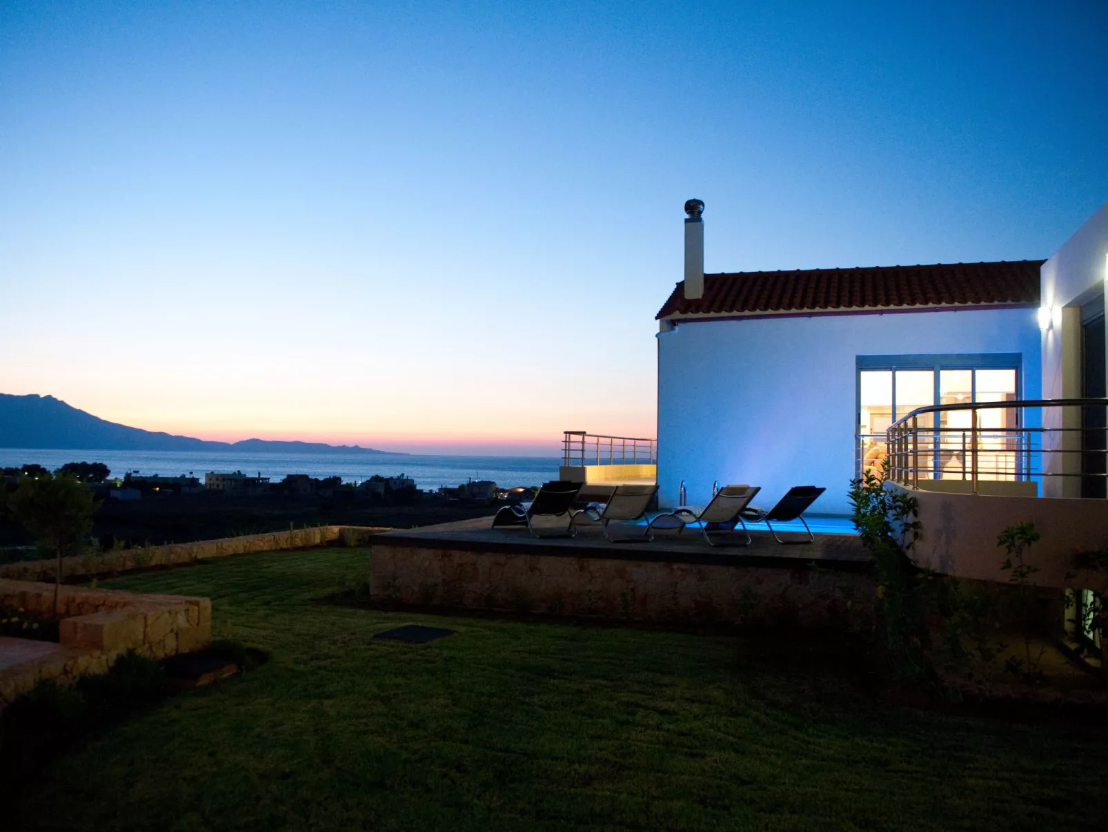 "Villa Pounentes" mit privatem Pool-Buiten