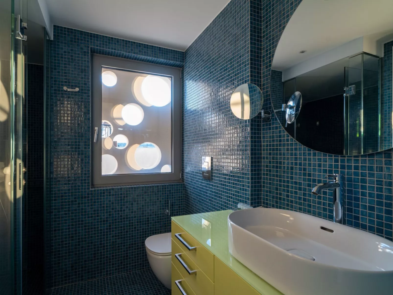 Dias Blaue Villa-Image-tags.info