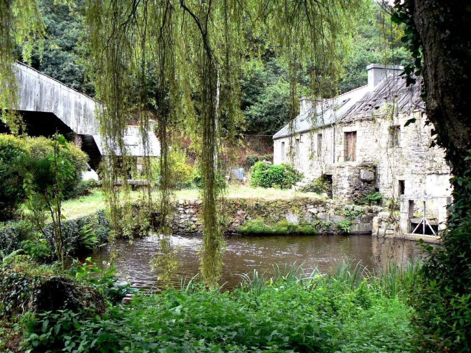 Küstennahes, bretonisches Ferienhaus mit Kamin-Buiten