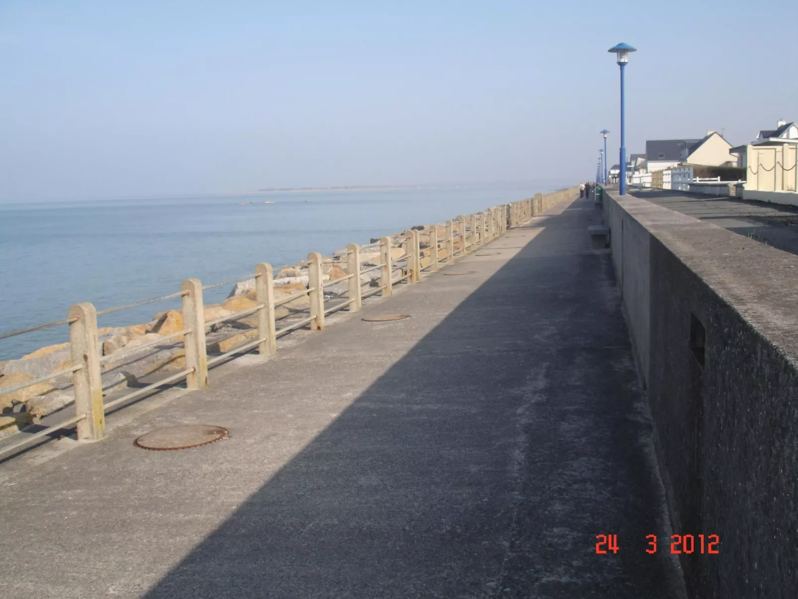 "Pavillon" mit eigenem Parkplatz-Buiten