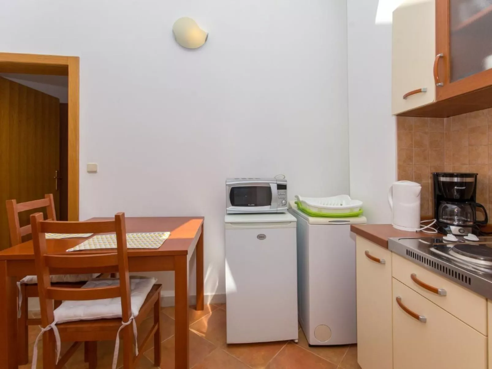 Apartment nahe Hafen mit Meerblick-Image-tags.info