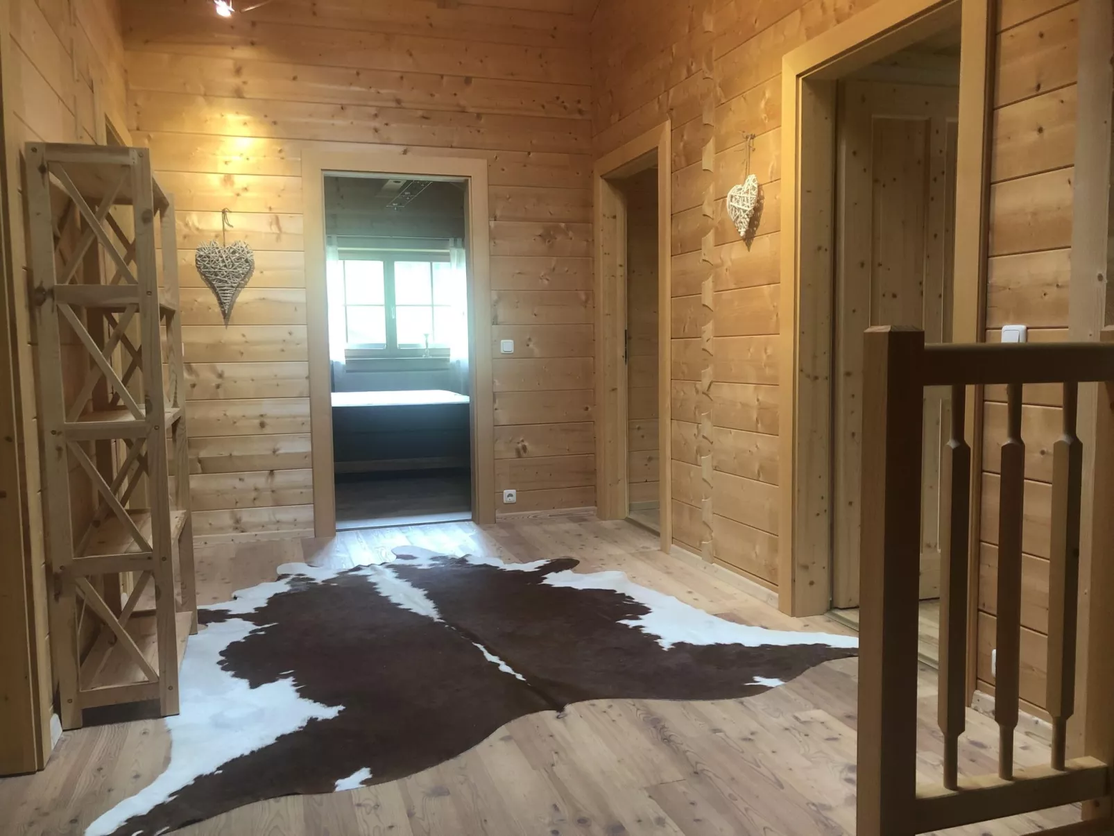 Villa mit Garten, Terrasse und Grill-Binnen