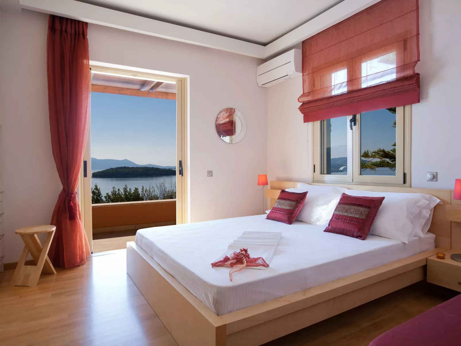 Luxuriöse Ferienvilla für 8 Personen-Binnen