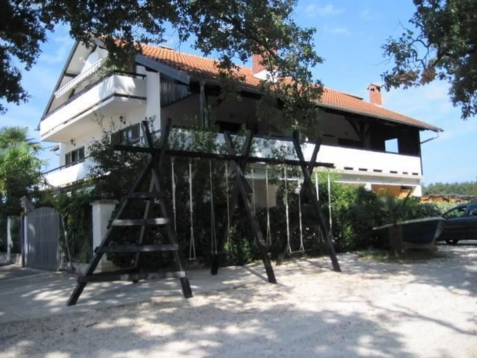 Villa Paolija' Wohnung mit Schwimmbad-Buiten