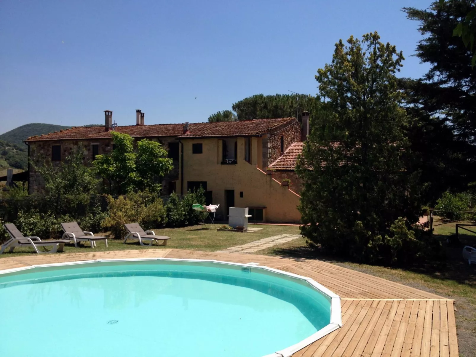 'Den Haag' mit eigenem Pool-Buiten