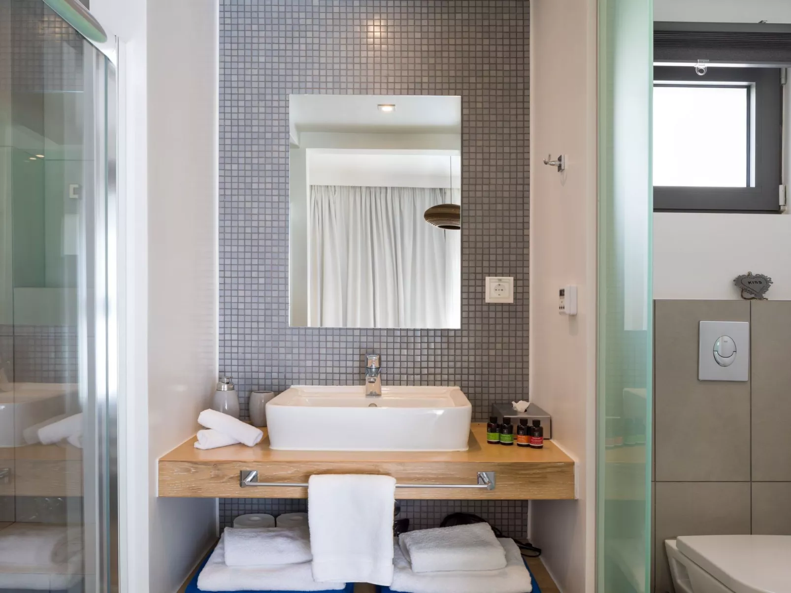 Gut ausgestattete Villa mit Pool und privatem Garten-Image-tags.info