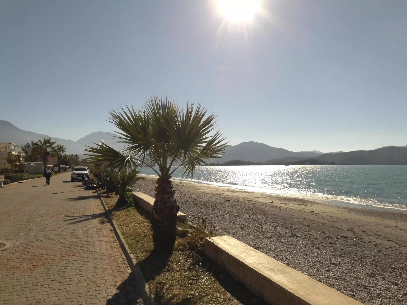 Strandnahe Ferienwohnung über zwei Etagen - Buiten