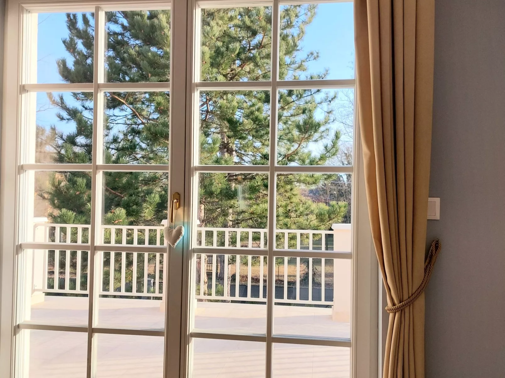 Villa für zehn Gäste 200 Meter vom Strand-Binnen