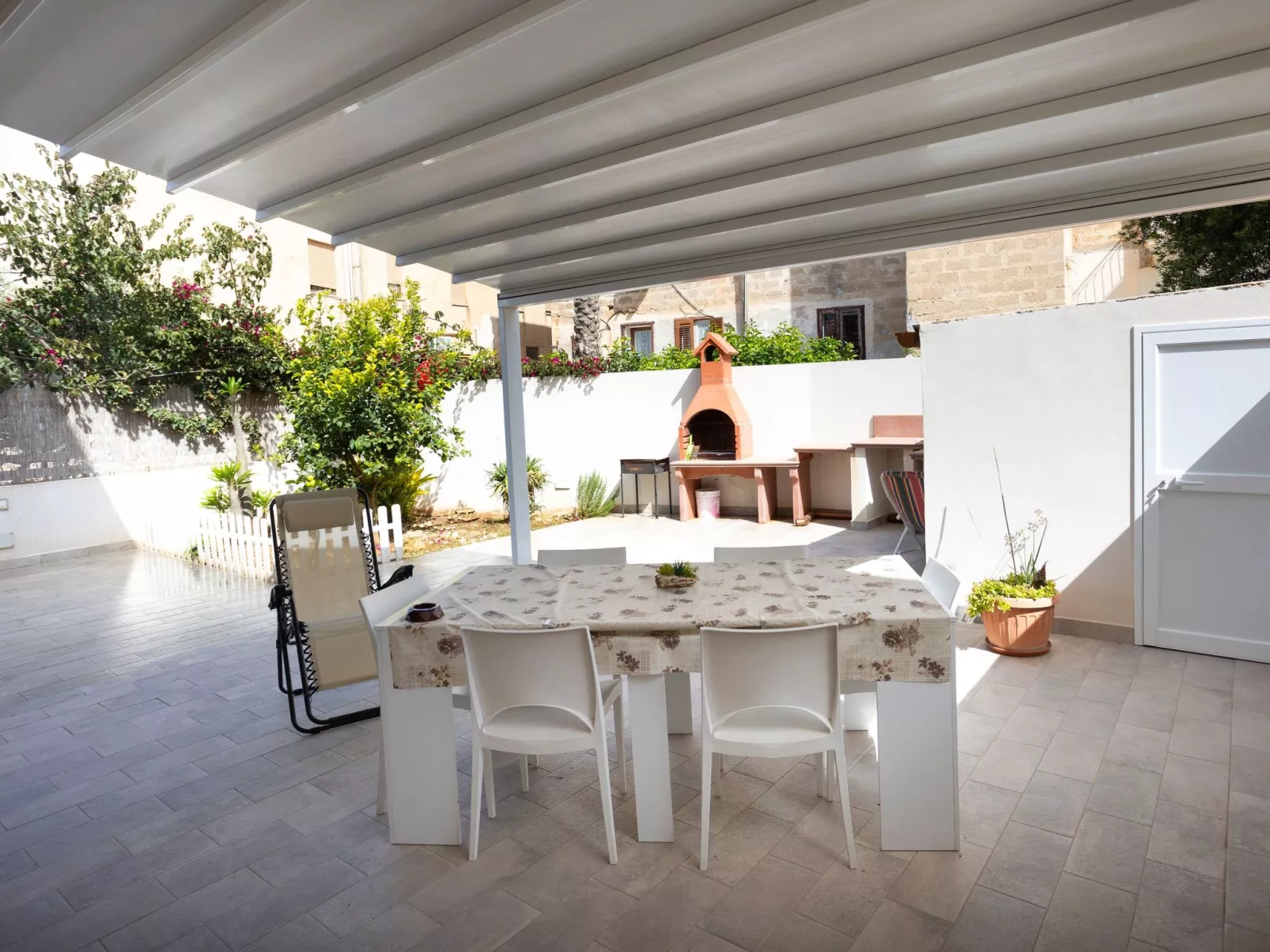 La casetta di leo-Buiten