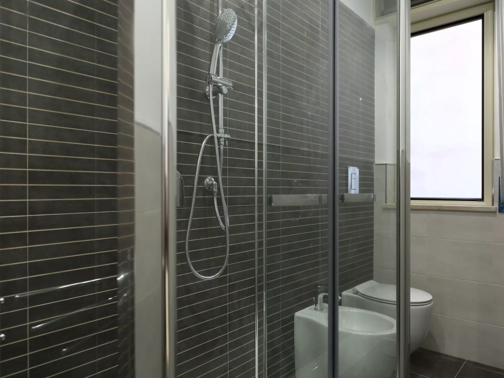 Balcone Giglio-Image-tags.info