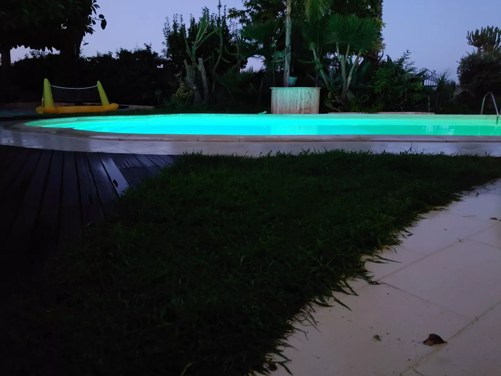 Villa Maya' Anwesen mit Infinity Pool-Image-tags.info