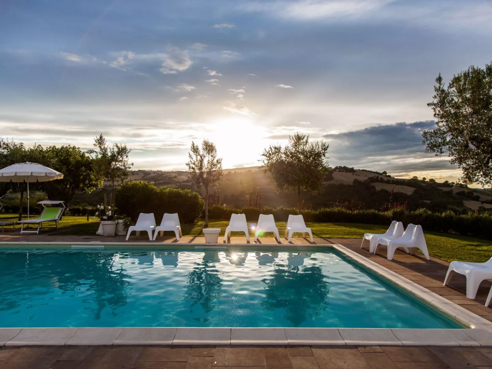 Wohnung im ersten Stock-Image-tags.info