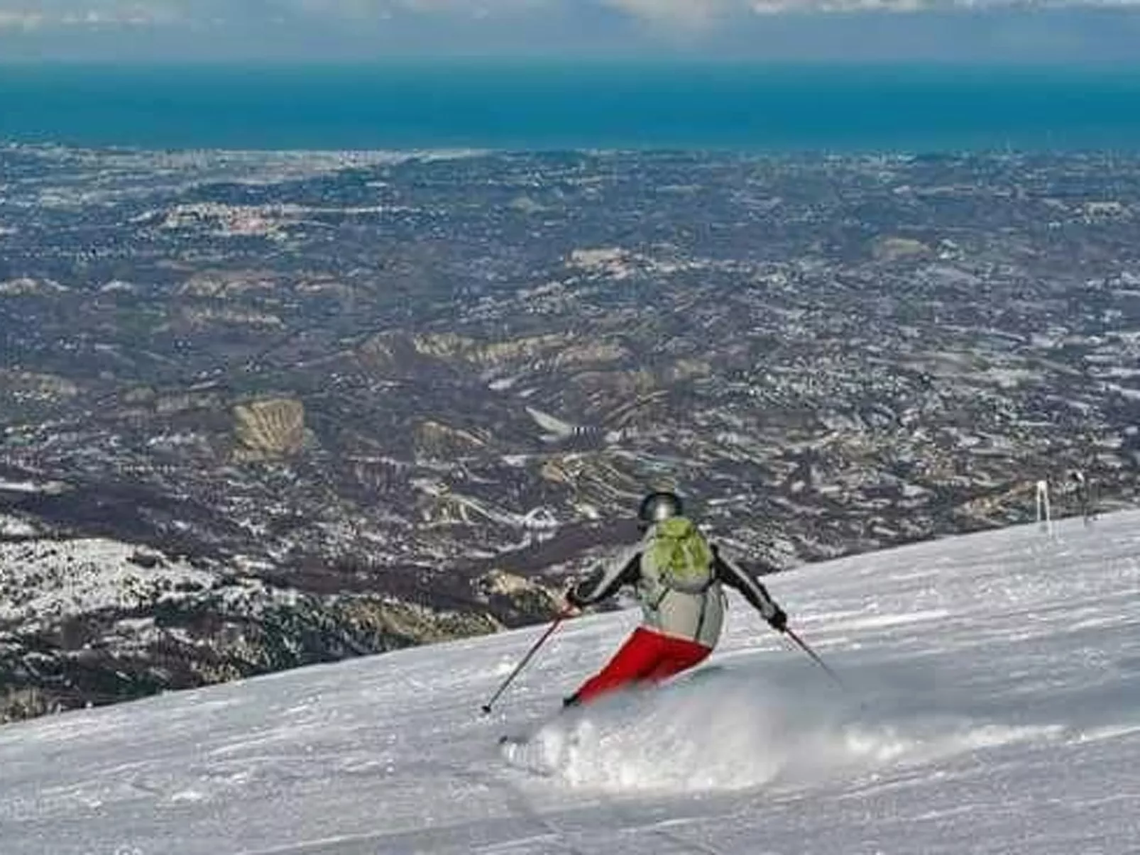 Charmante Wohnung mit Privatparkplatz-Buiten