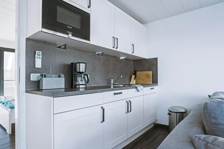 Floating 33 - LP 16  / 3 Personen-Keuken