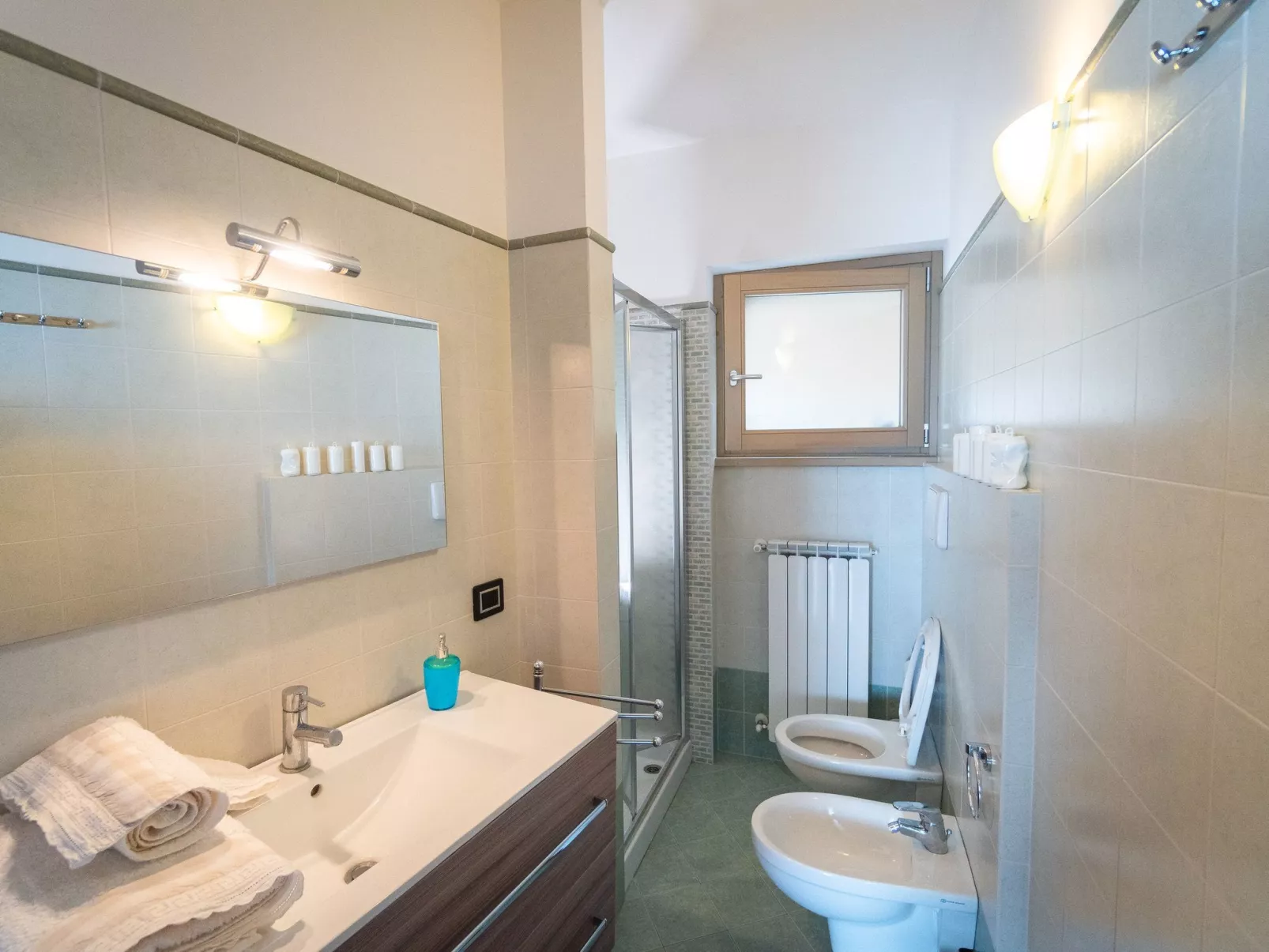 Mantegna - garten mit seeblick und schwimmbad-Binnen