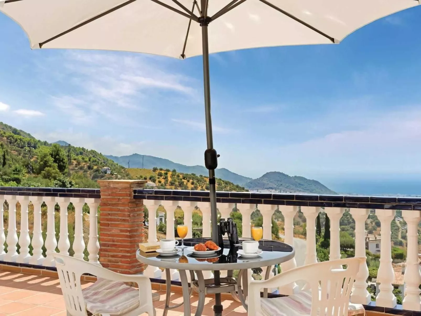 Villa "Pedregal" mit privatem Pool-Buiten