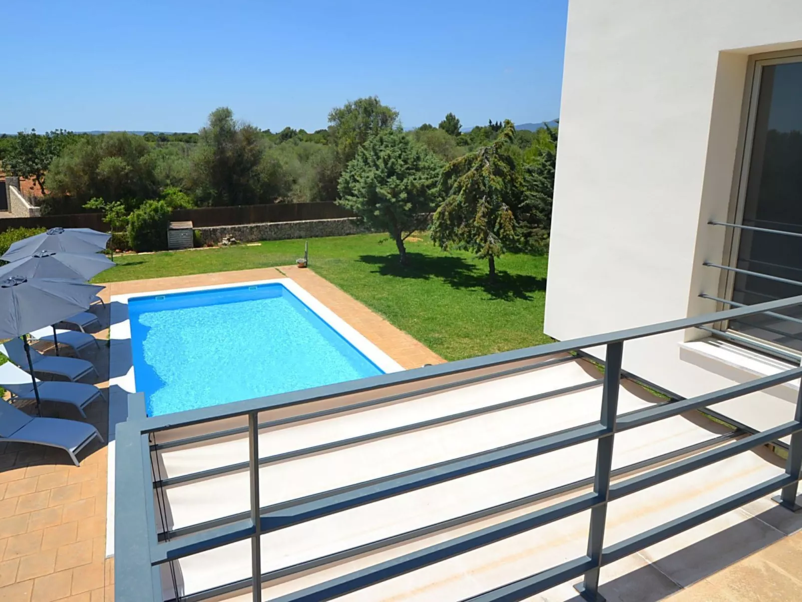 Schönes modernes Ferienhaus C84MLL-Image-tags.info