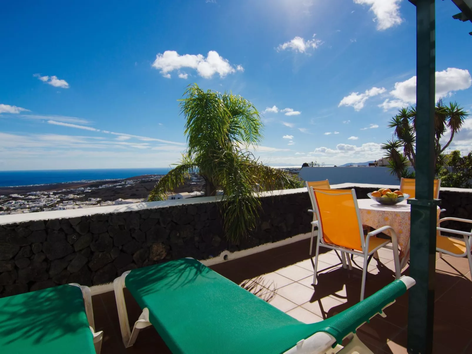 Großes Appartement mit Meerblick auf Lanzarote-Image-tags.info