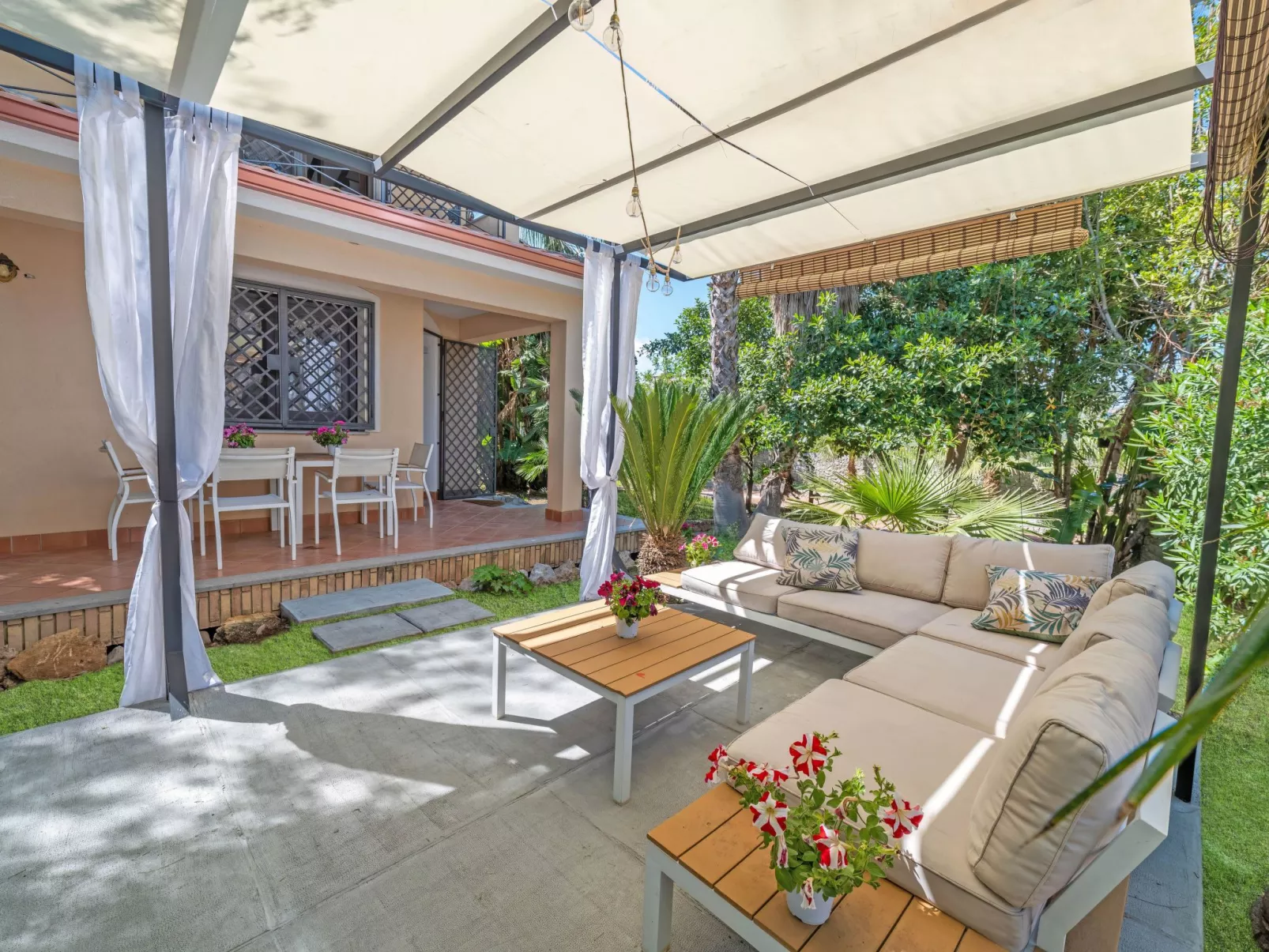 Gemütliches Haus in Carini mit privatem Pool-Binnen