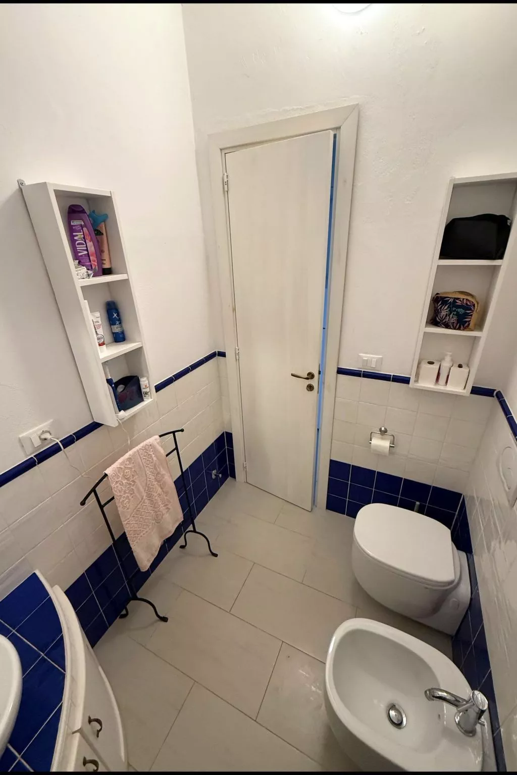 Villa in Panoramasprache, nur wenige Minuten vom Meer entfernt-Image-tags.info