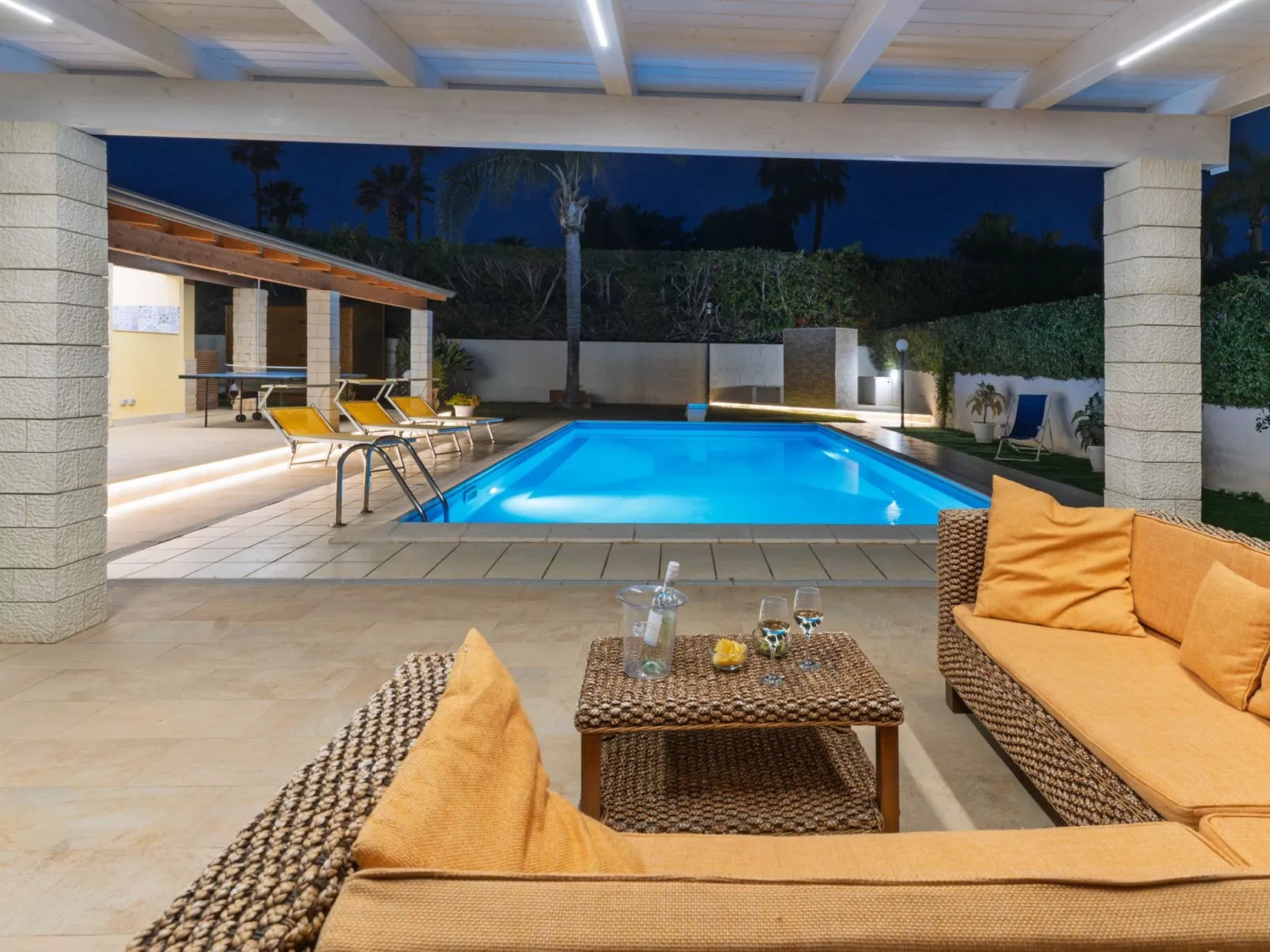 Sterlizia, Villa mit Pool in Meeresnähe-Image-tags.info