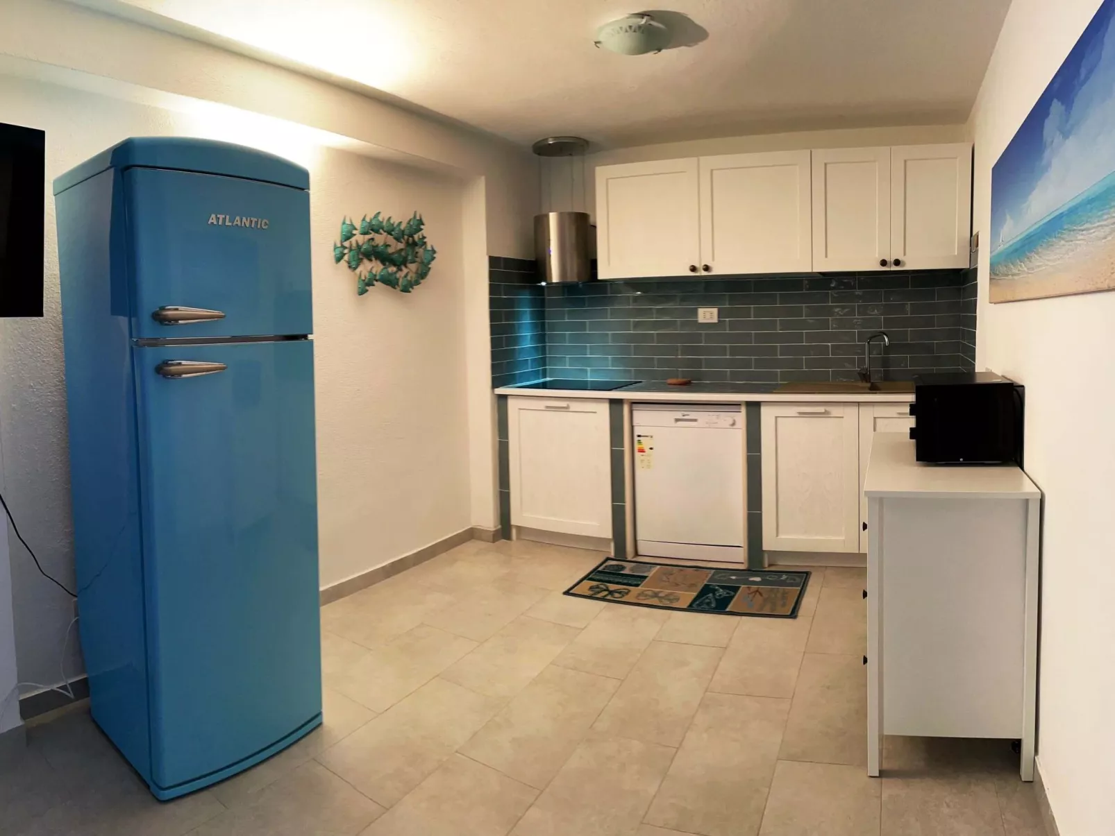 Große Drei-Zimmer-Wohnung am Golf von Marinella-Image-tags.info