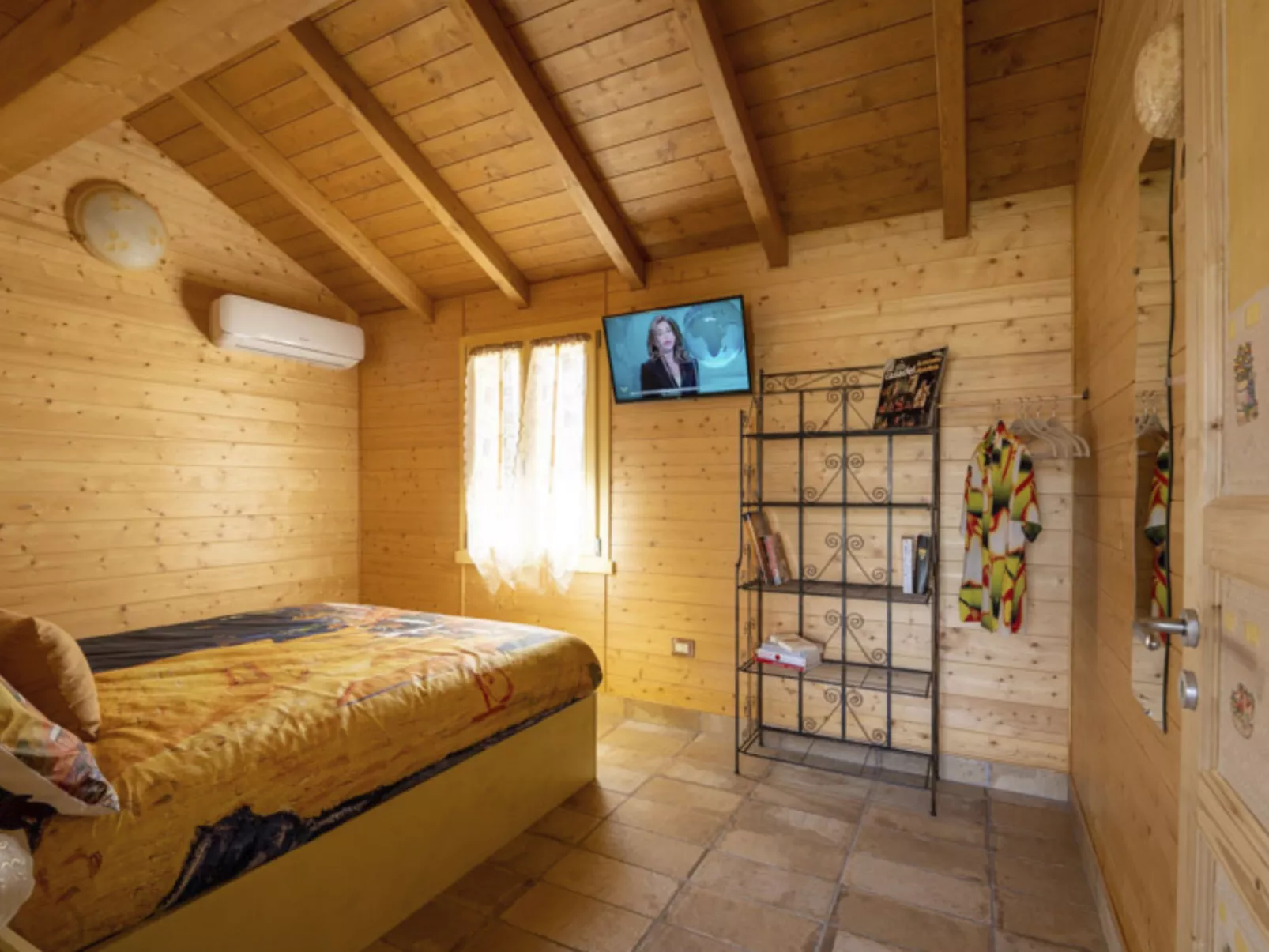 'Messis la gialla'-Binnen