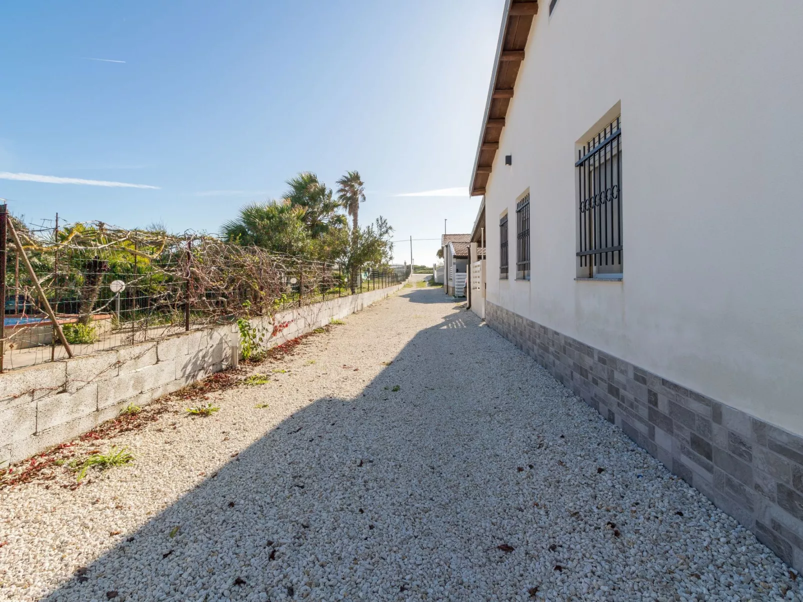 Edoné, Wohnung mit Blick auf einen Sandstrand-Image-tags.info