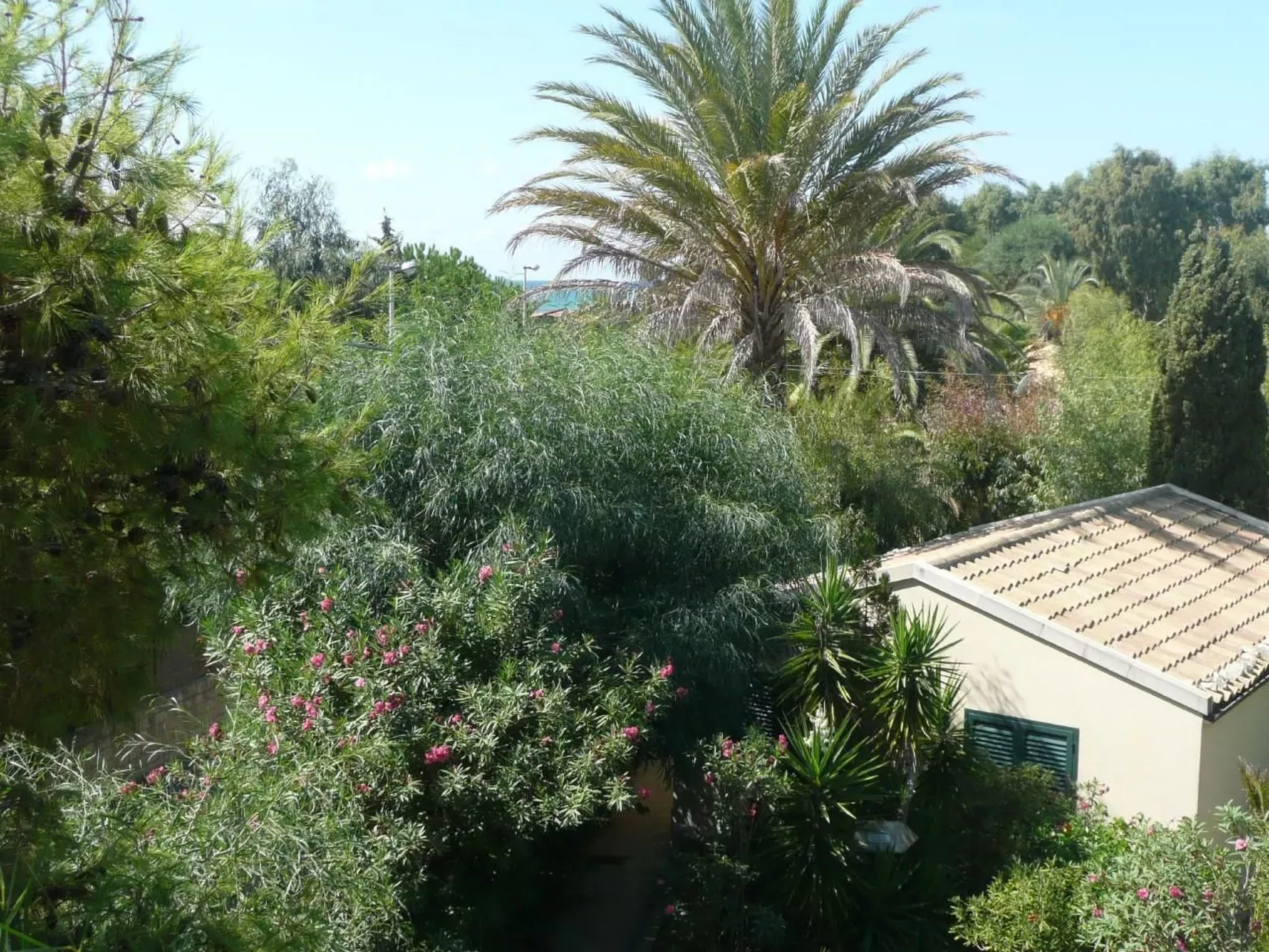 Schöner zentraler Bungalow direkt am Sandstrand auf Sizilien-Buiten