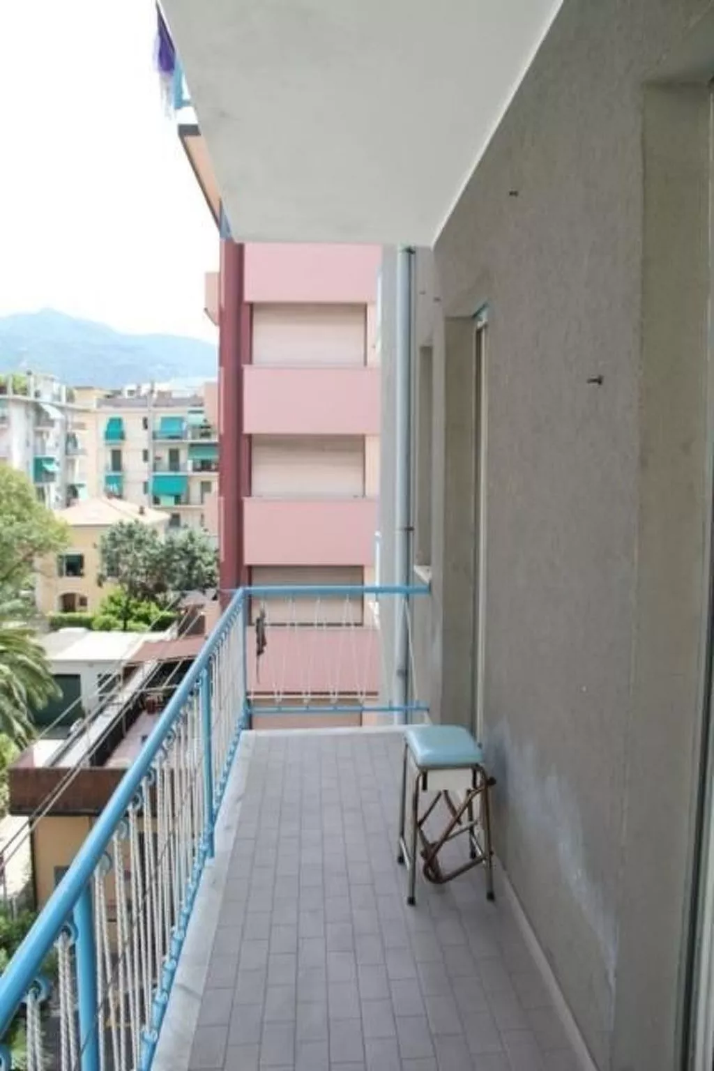 Wohnung mit Balkon-Binnen