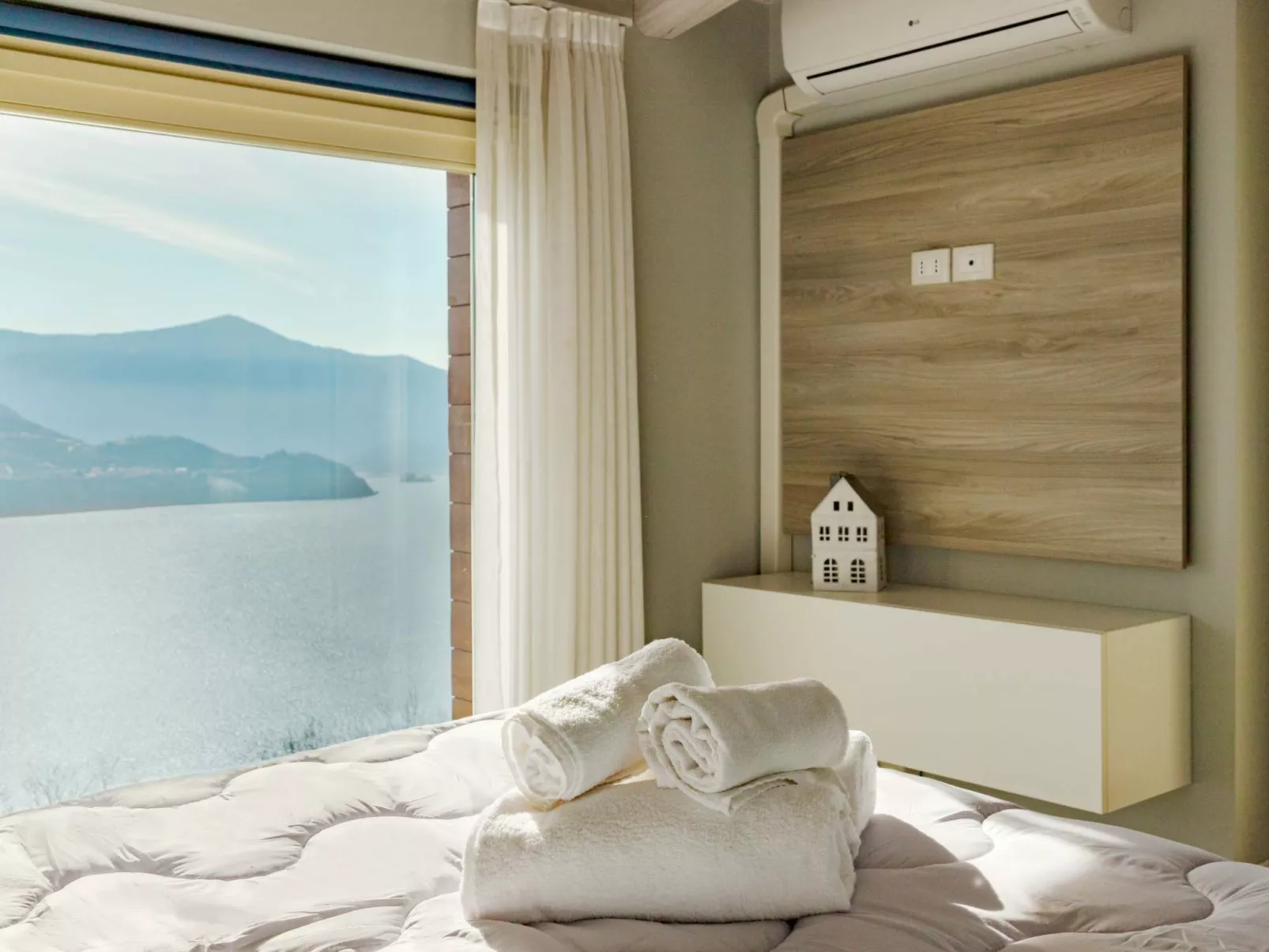 'Delfi' mit Pool-Binnen