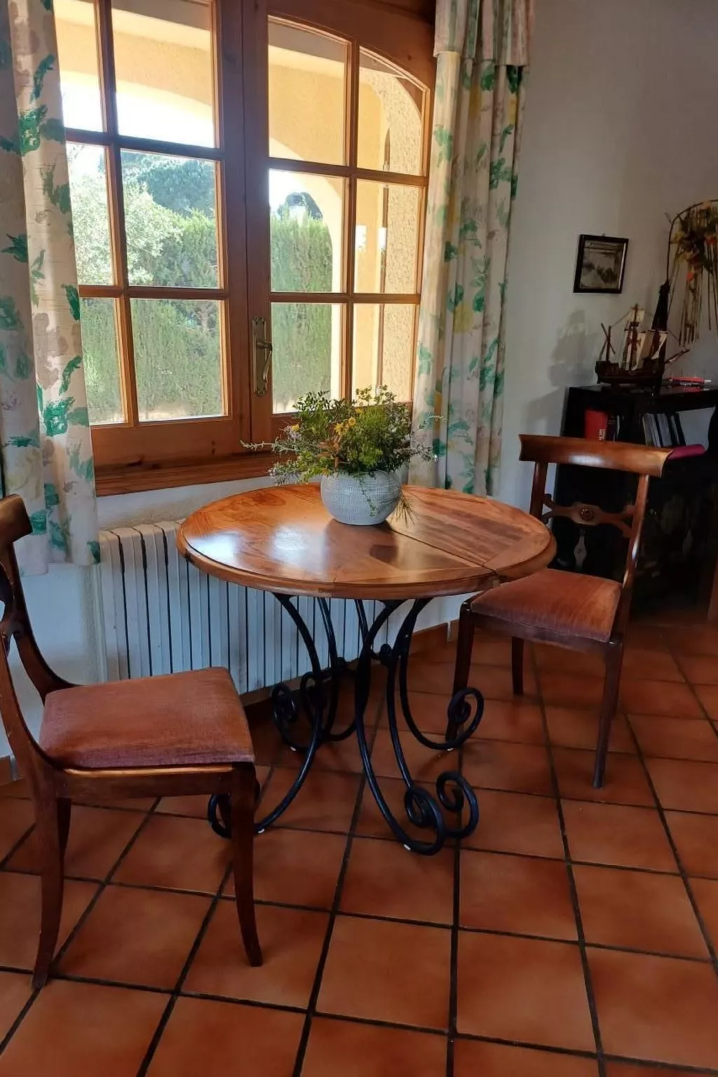 Mit Pool am Meer-Binnen