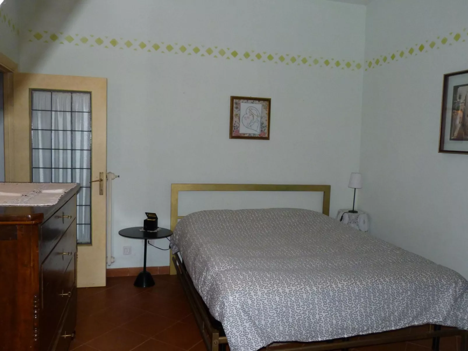 Altes Landhaus mit Schwimmbad und viel Grün-Image-tags.info