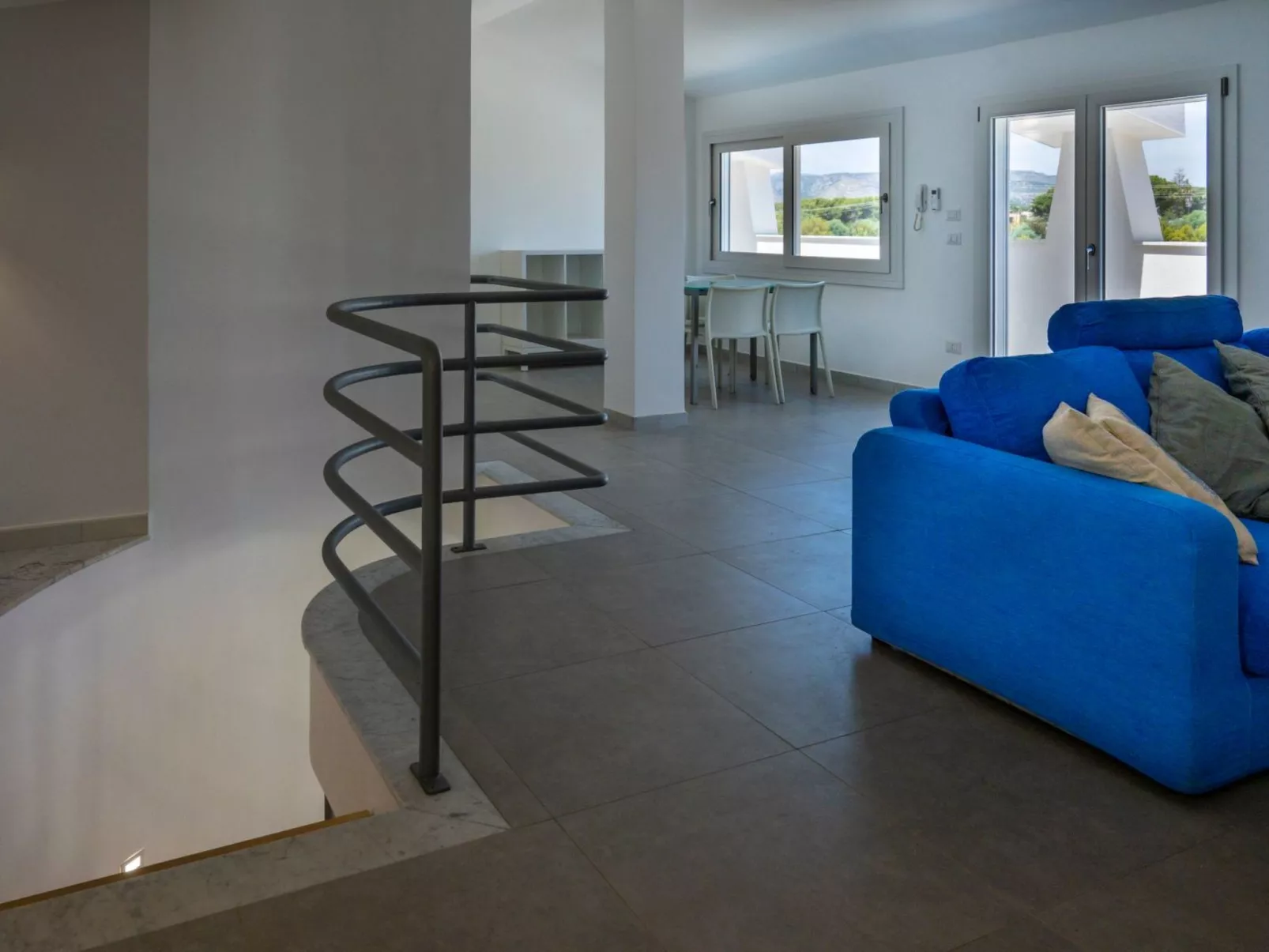 Für 10 Personen an der Küste Siziliens-Image-tags.info