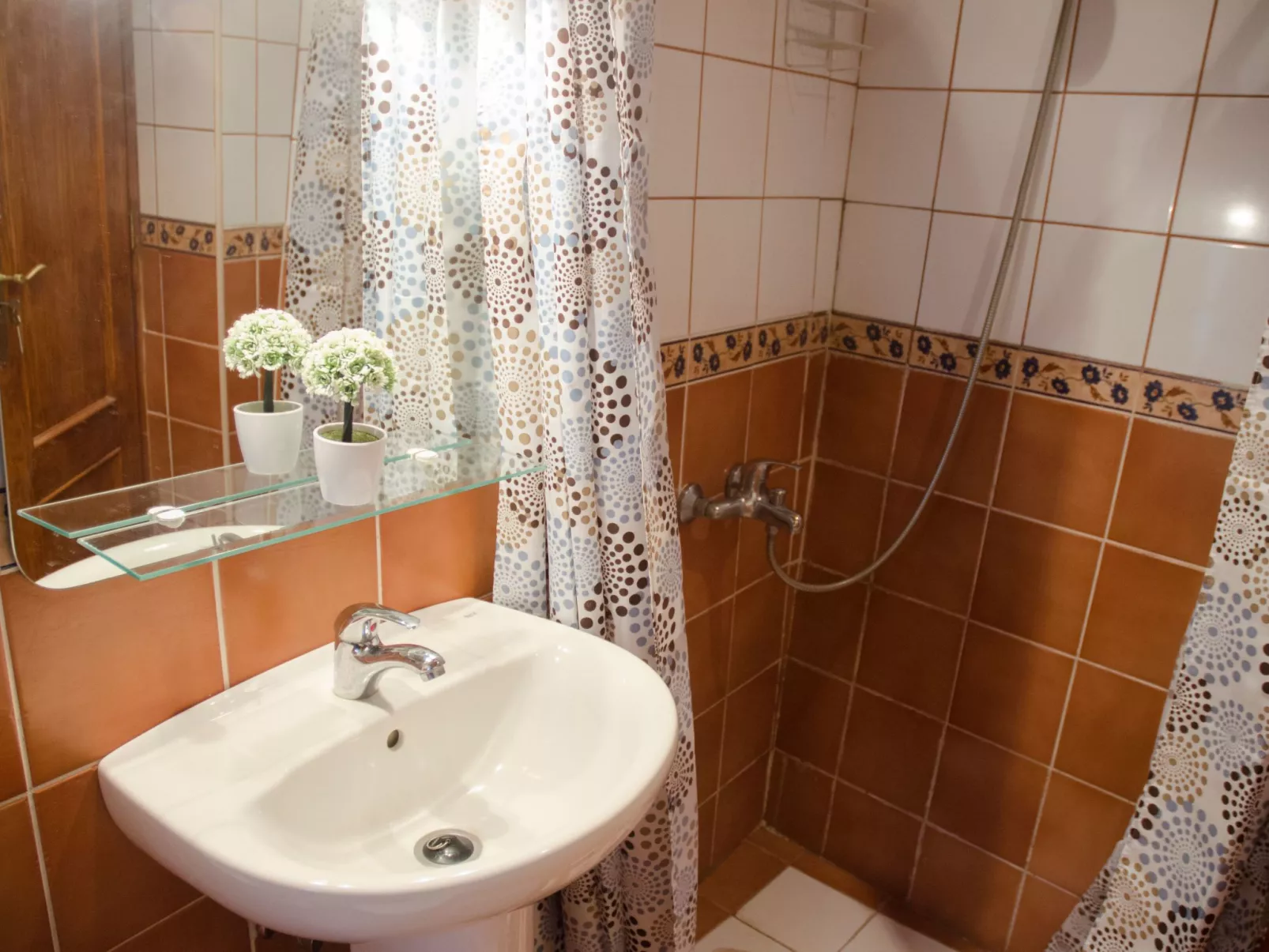 Ländliches Haus mit herrlichem Blick auf das Meer und das Tal.-Binnen