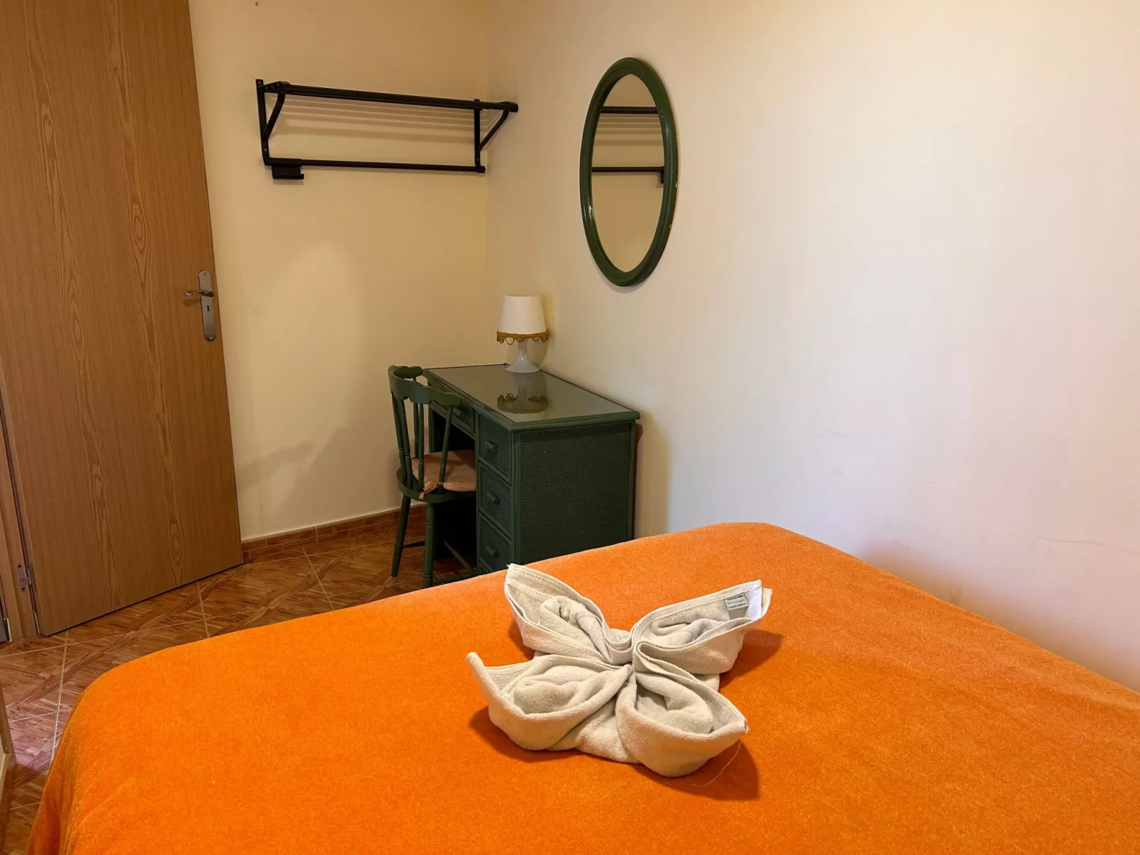 Apartment mit Balkon und Meerblick-Binnen