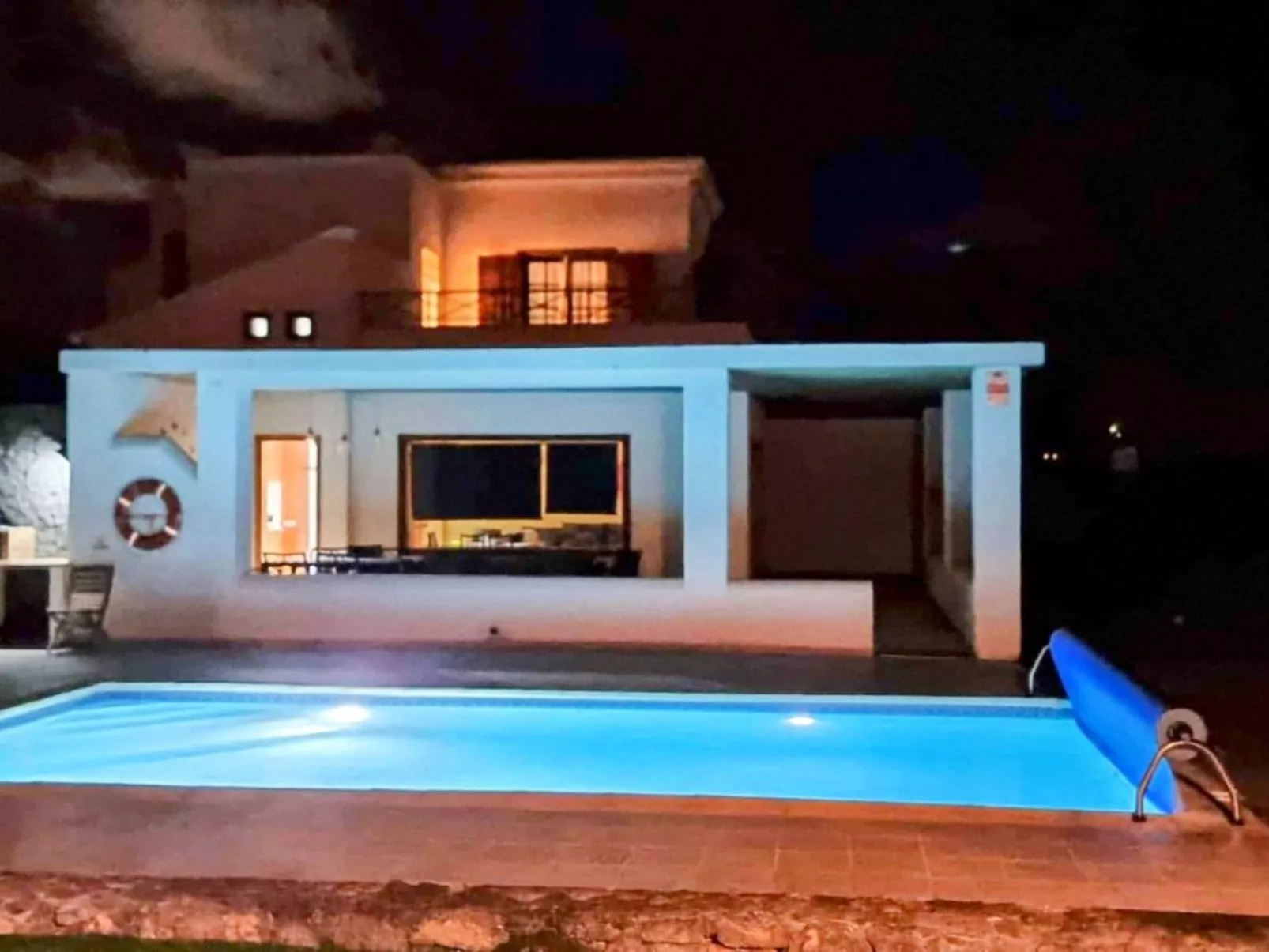 Wunderschöne, umweltfreundliche Villa am Meer-Buiten