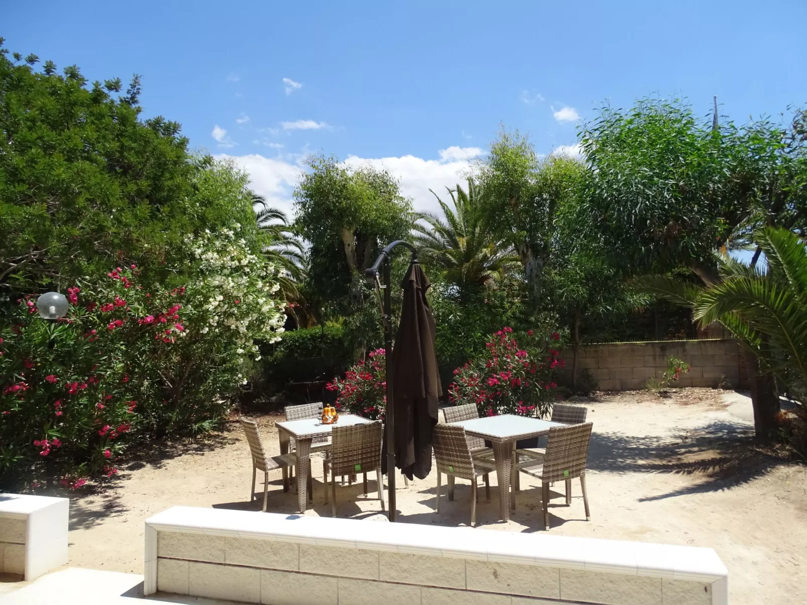 La Perla 5-Image-tags.info