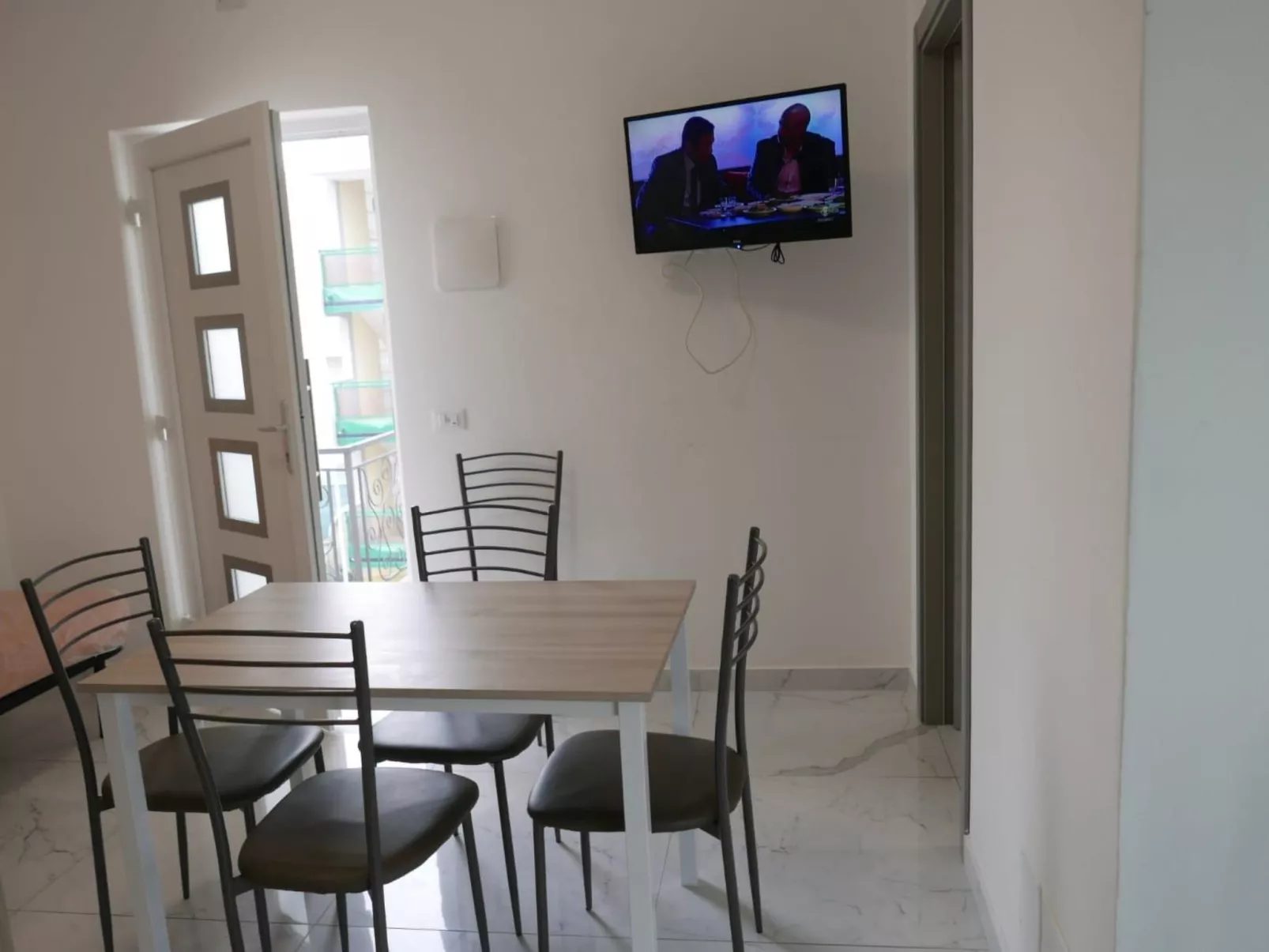 Fiorita Studio 6 - 2 Stockwerk-Image-tags.info