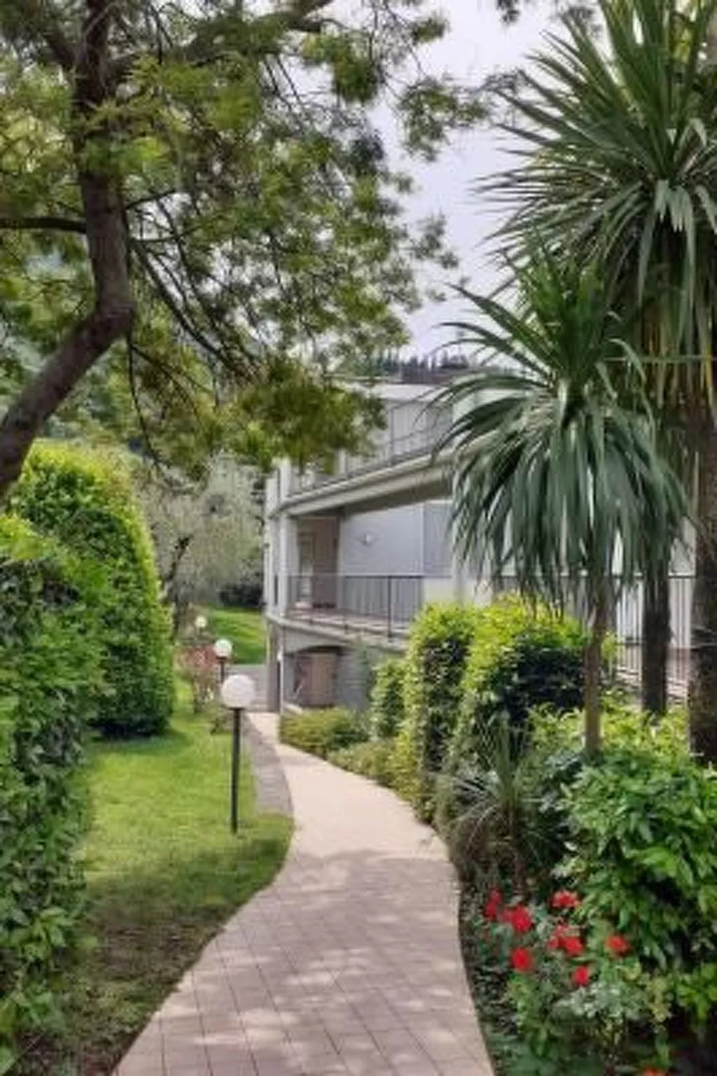 Balkon mit Seeblick, WiFi,, Nähe zum Zentrum-Buiten