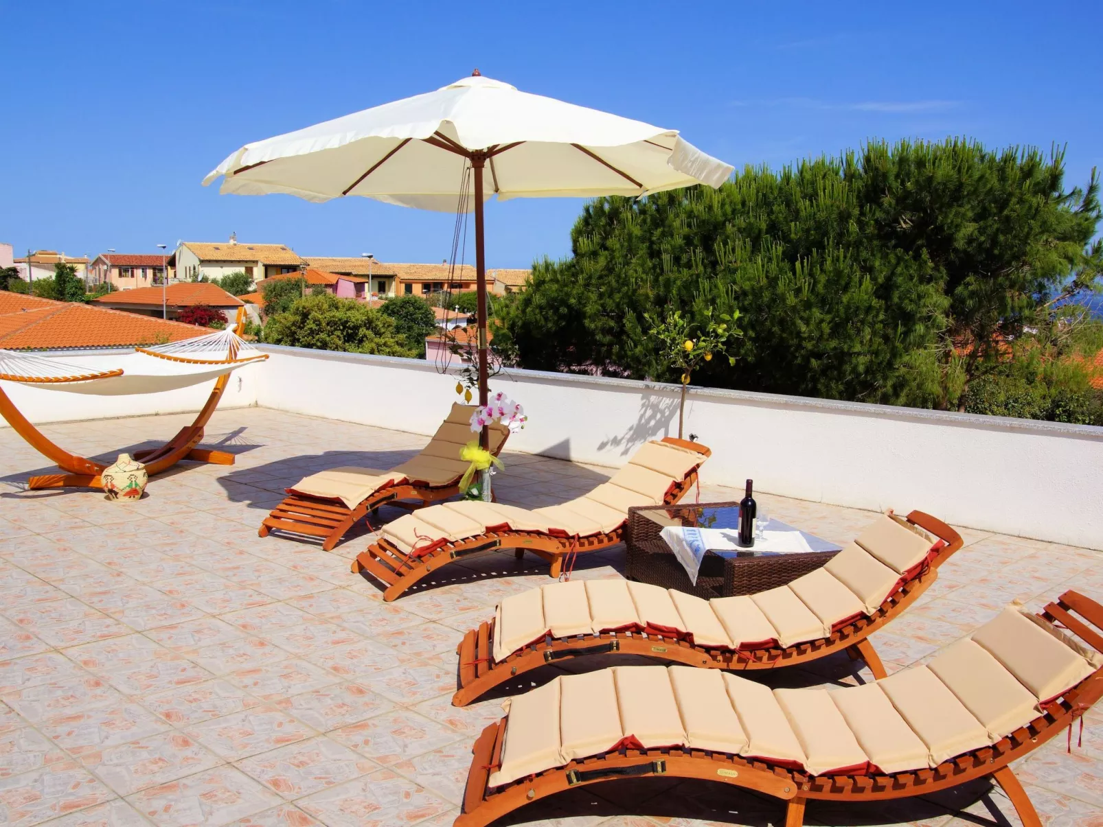 Sa Fiorida Alice-Buiten